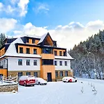 Apartman Charming Mountain Oasis By Interhome