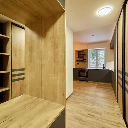 Apartamento Charming Mountain Oasis By Interhome